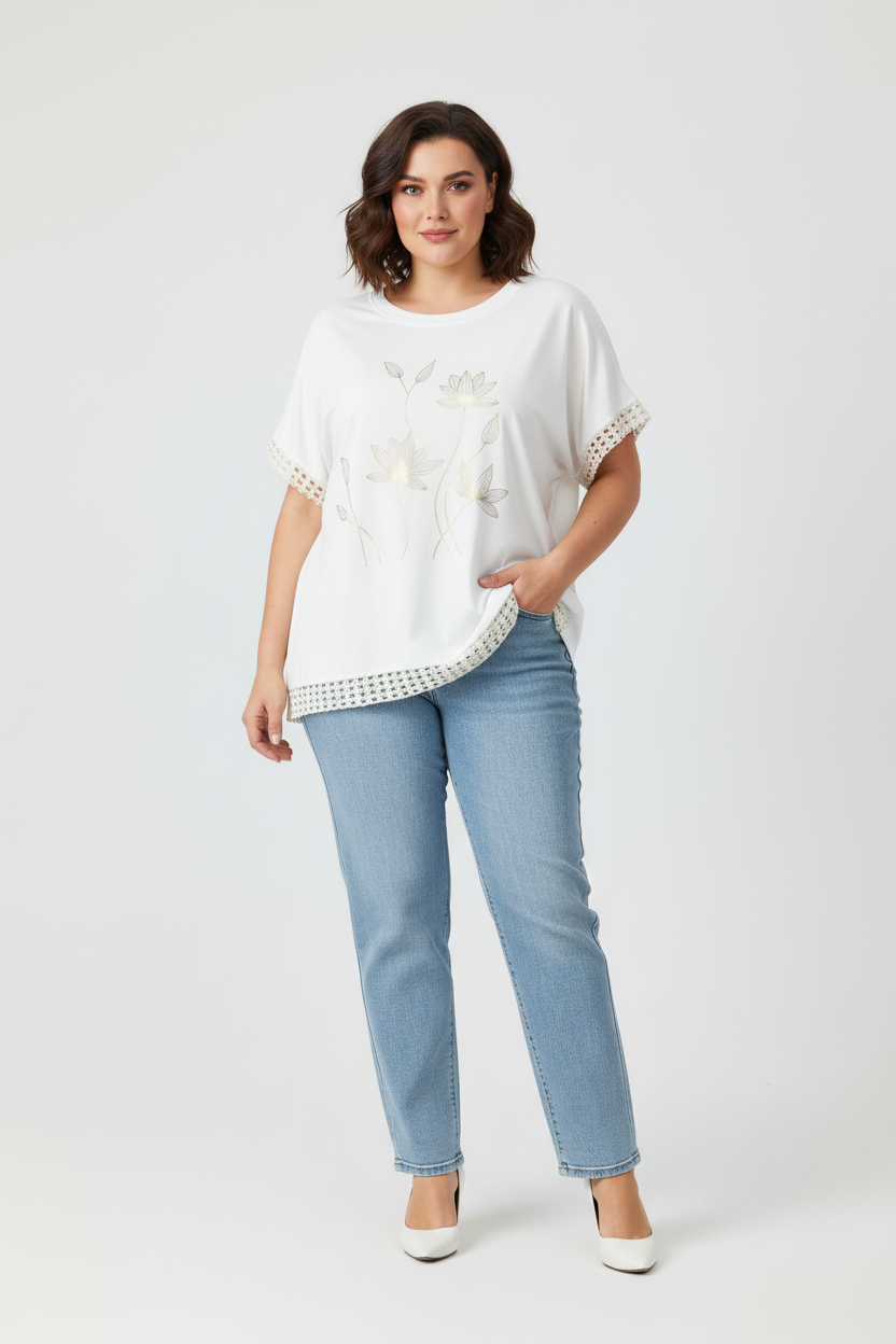 Бяла блуза с ръкав като жълтата