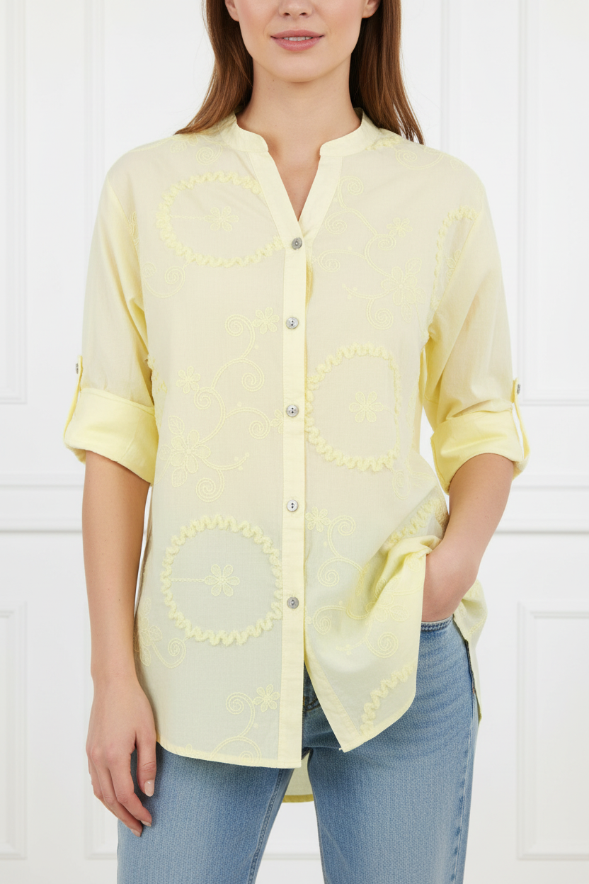 Риза Холи близък кадър