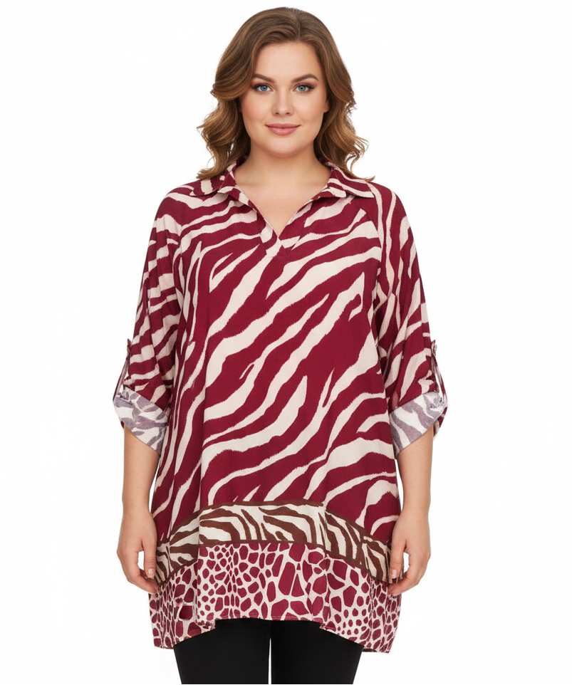 Къса туника с животински принт облечена на модел