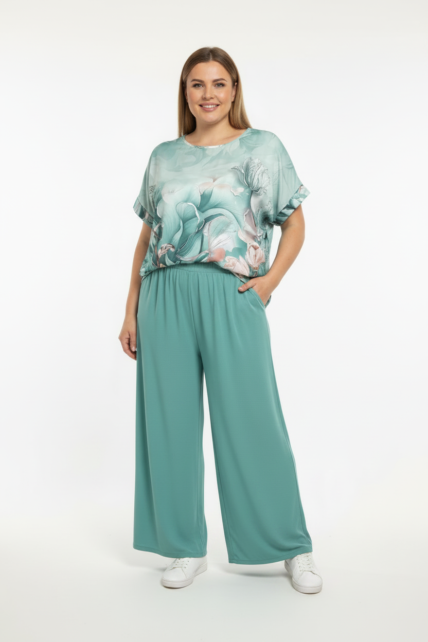 Комплект със спортни обувки