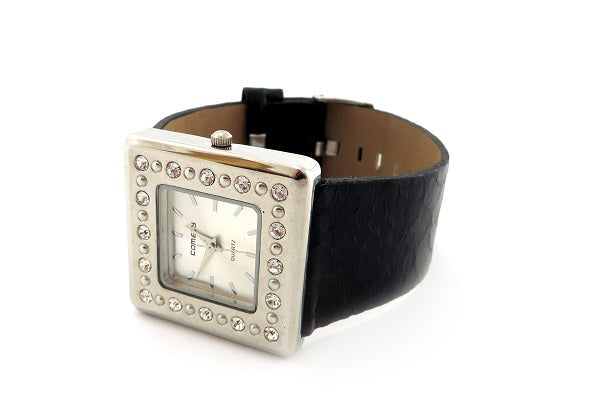 Часовник Памела