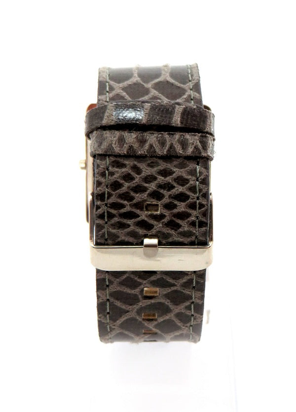 Часовник Памела