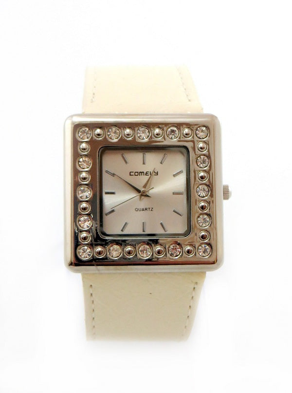 Часовник Памела