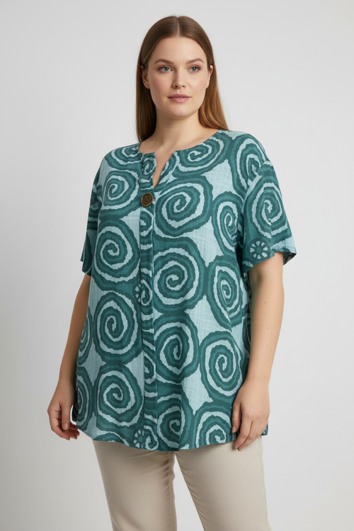 Turquoise Spiral Tunic on Plus-Size Model with Light Pants
